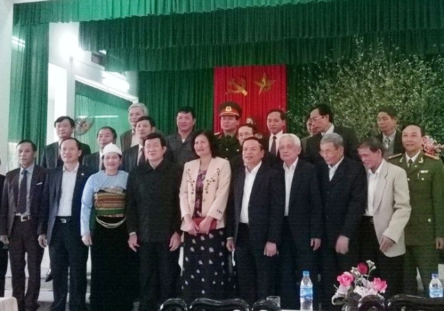 Thăm ch&uacute;c Tết c&aacute;n bộ v&agrave; đồng b&agrave;o c&aacute;c d&acirc;n tộc huyện Như Xu&acirc;n - Thanh H&oacute;a.