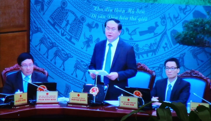 Bộ trưởng Bộ C&ocirc;ng an Trần Đại Quang (đứng) ph&aacute;t biểu tại Hội nghị trực tuyến to&agrave;n quốc của Ch&iacute;nh phủ với c&aacute;c địa phương s&aacute;ng 29-12