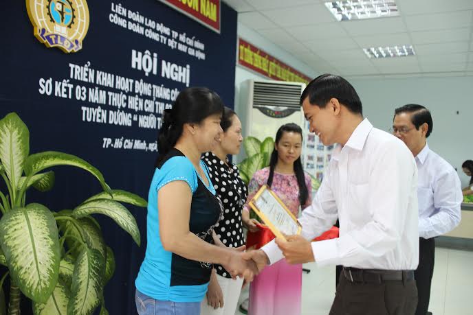 Học Bác bằng việc làm thiết thực