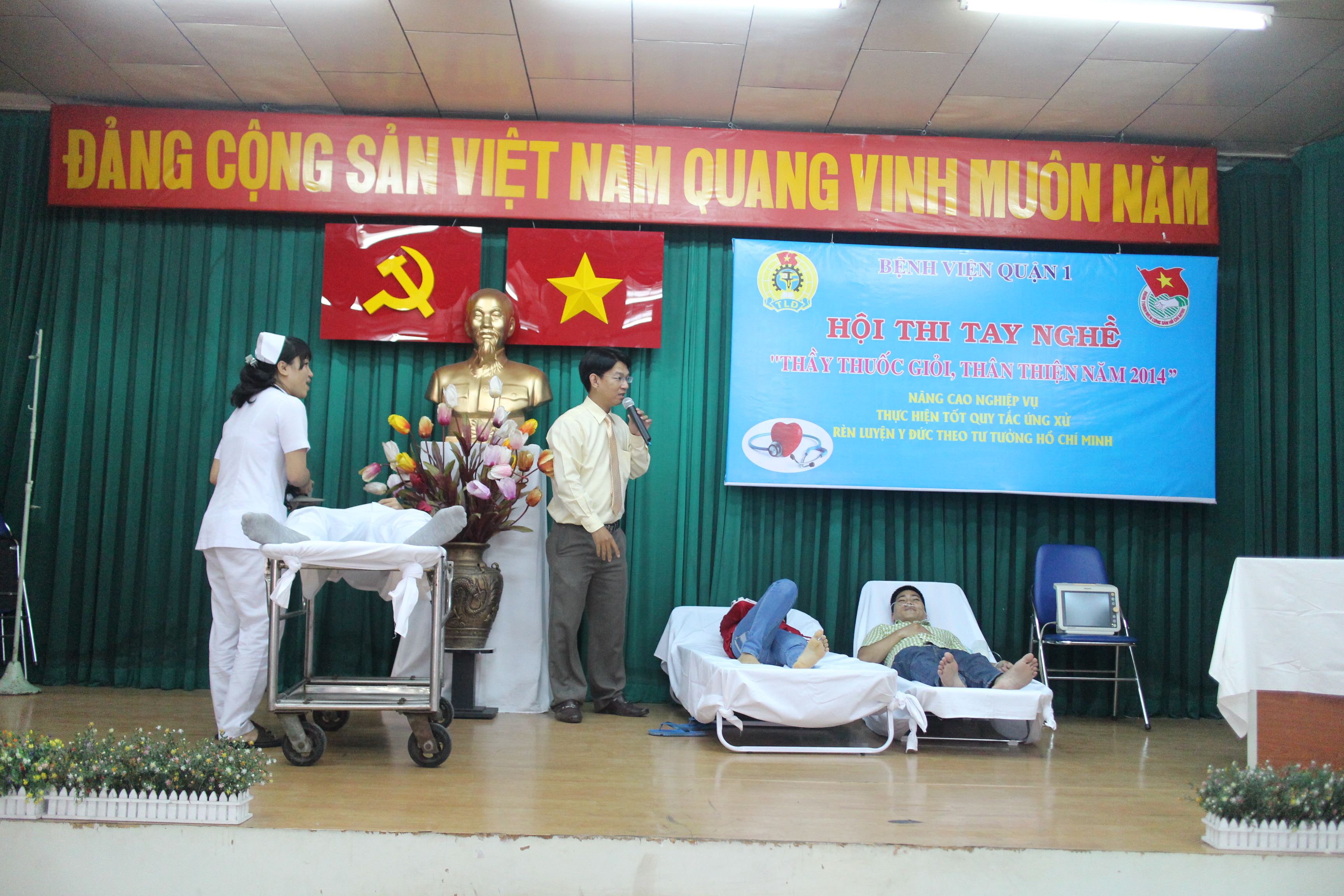 Tổ chức sân chơi cho thầy thuốc giỏi