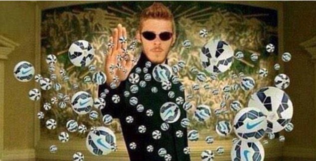 De Gea được ví như Neo trong phim Matrix, lạnh lùng cản mọi đường bóng của tiền đạo Liverpool