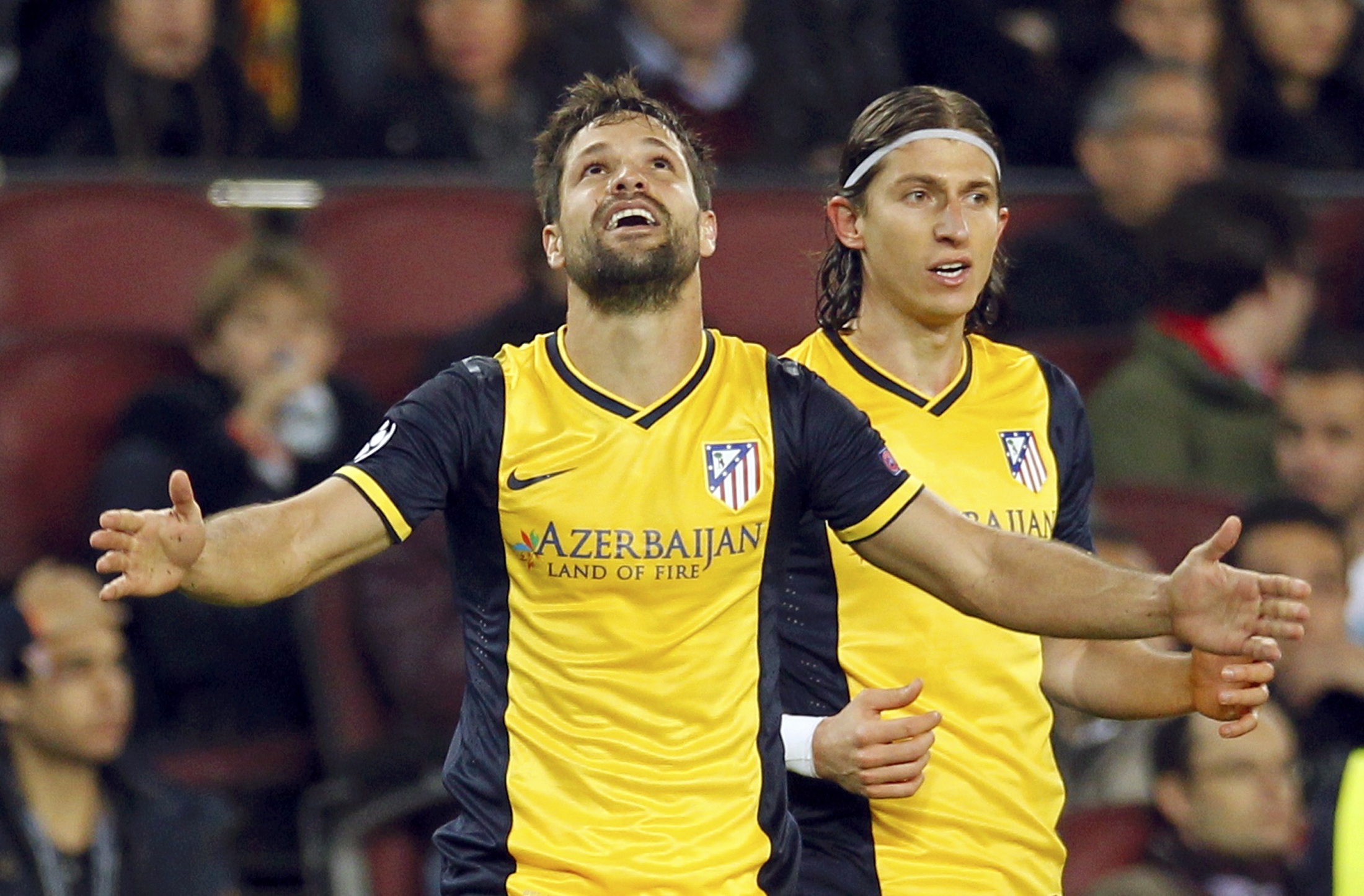 Diego lập một si&ecirc;u phẩm gi&uacute;p Atletico Madrid gi&agrave;nh rất nhiều lợi thế ở trận lượt về