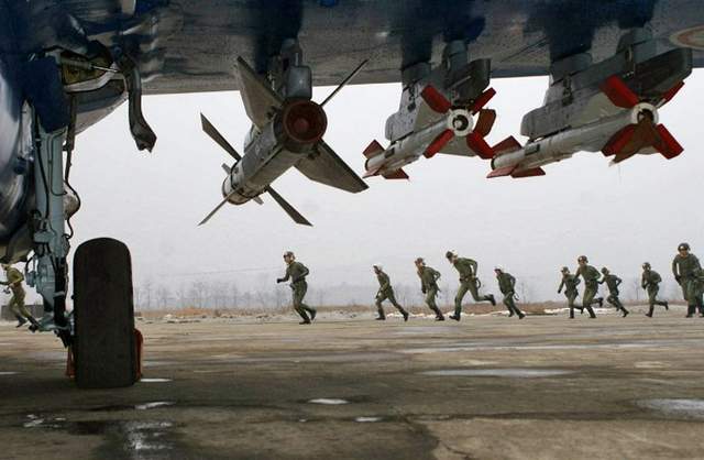 Một cuộc diễn tập của kh&ocirc;ng qu&acirc;n Triều Ti&ecirc;n. Ảnh: KCNA