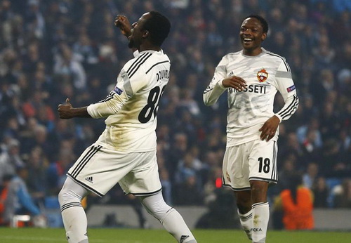 Doumbia lập c&uacute; đ&uacute;p, nhấn ch&igrave;m Man City tại Etihad