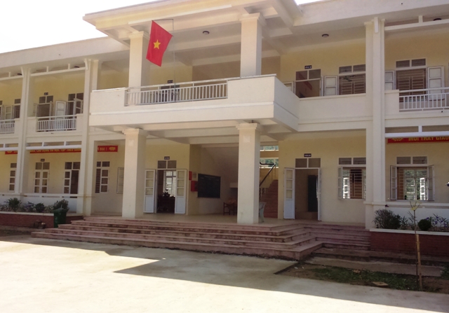 Ng&ocirc;i trường nơi thầy Nguyễn Đ&igrave;nh &Acirc;n đang c&ocirc;ng t&aacute;c