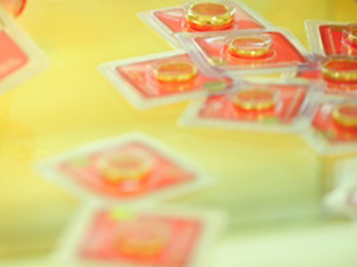 Giá vàng mất đỉnh 6 tháng