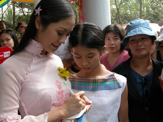 Thanh Thúy: “Đức Thịnh không có cơ hội bị cám dỗ!”
