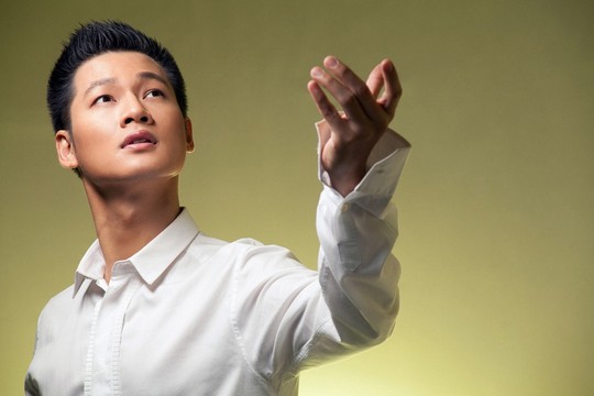 Ca sĩ Đức Tuấn