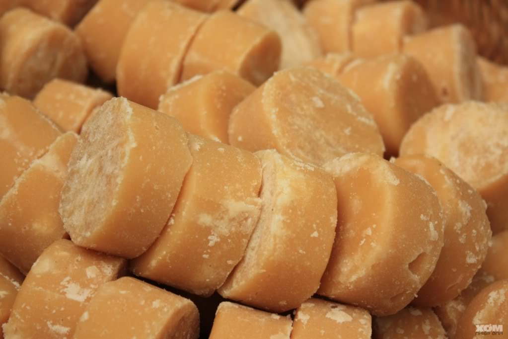 Phát hiện tiền chất ma túy đá trong đường thốt nốt