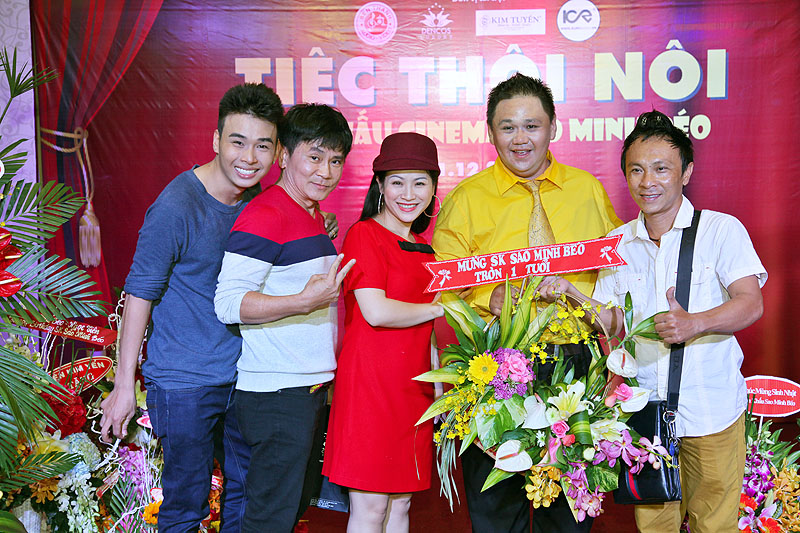 Kiều Linh- V&acirc;n Sơn đến ch&uacute;c mừng Minh B&eacute;o