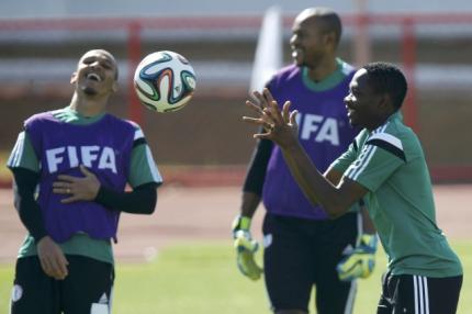 23 giờ ngày 30-6, Pháp – Nigeria: “Gà trống” sẽ đá văng "đại bàng"