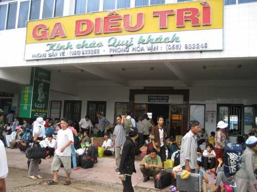Cách chức, kỷ luật hàng loạt cán bộ ga xe lửa