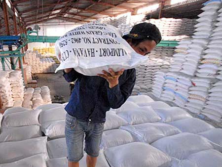 Ném tiền qua cửa sổ?