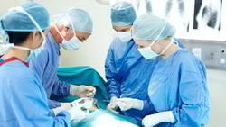Bé 4 tuổi ghép 7 cơ quan nội tạng