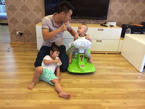 Chồng thích vác tù và