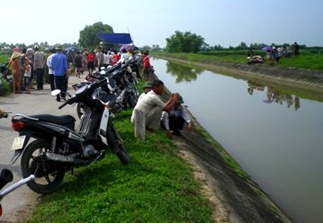 Hiếp dâm bất thành, giết người ném xác xuống kênh