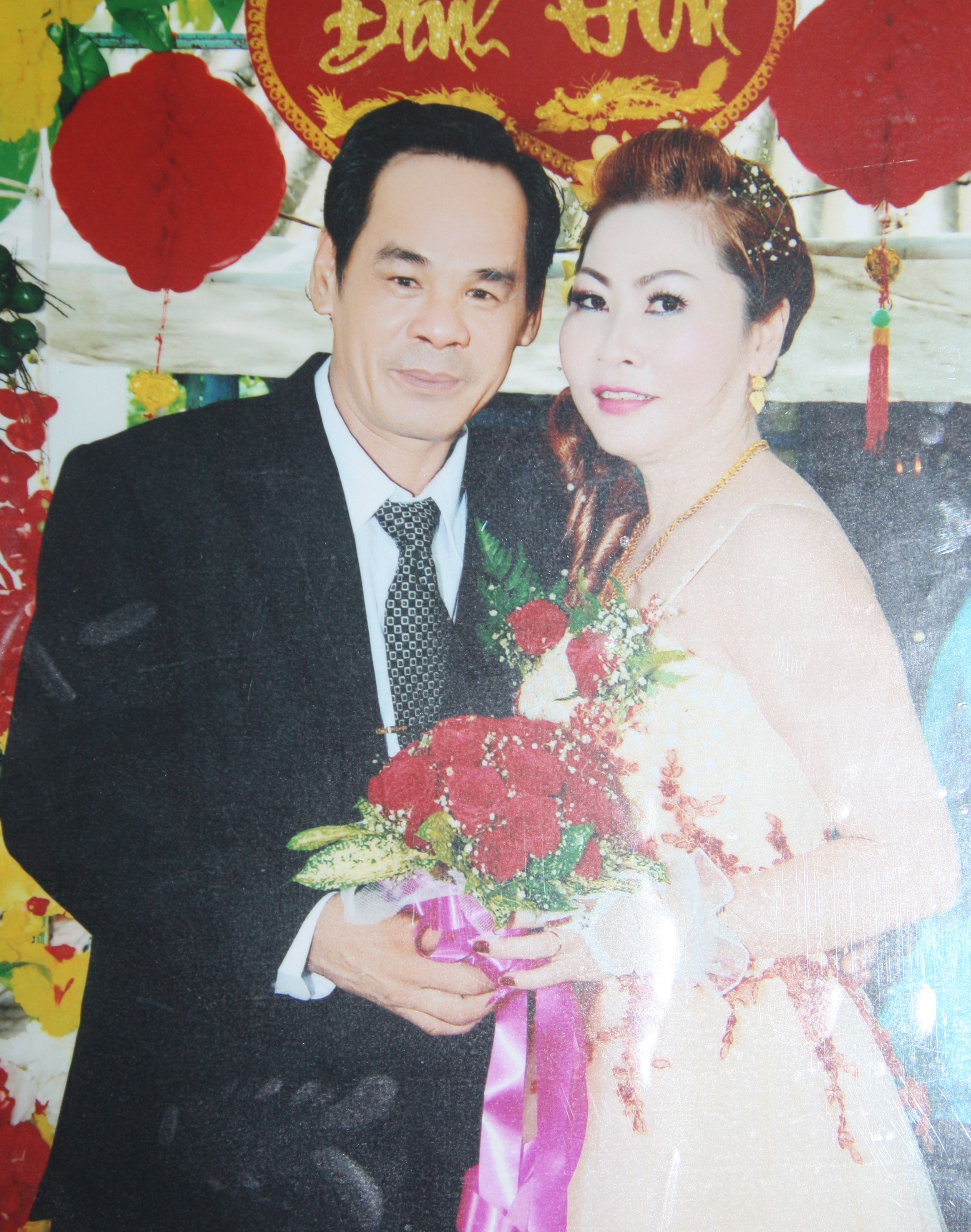 Rạng và chị Huệ trong ngày đính hôn