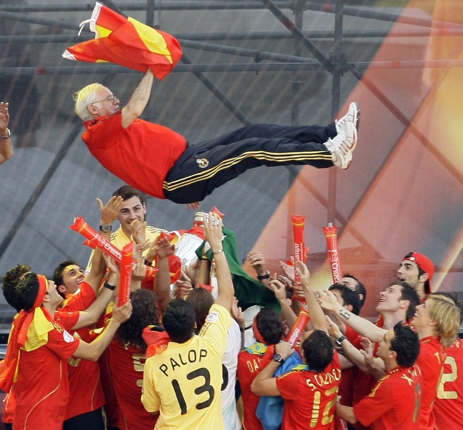 Người giúp Tây Ban Nha vô địch Euro 2008 qua đời