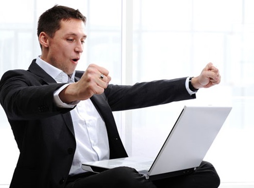 Hãy vượt qua nỗi sợ để tìm cơ hội việc làm mới cho mình. Ảnh: internet