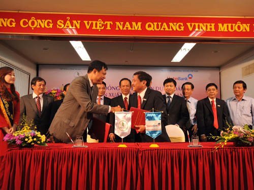 VietinBank tài trợ 1.360 tỉ đồng xây nhà máy gỗ
