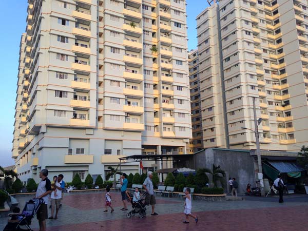 Bộ Tài chính giải thích việc người mua nhà phải nộp tiền sử dụng đất