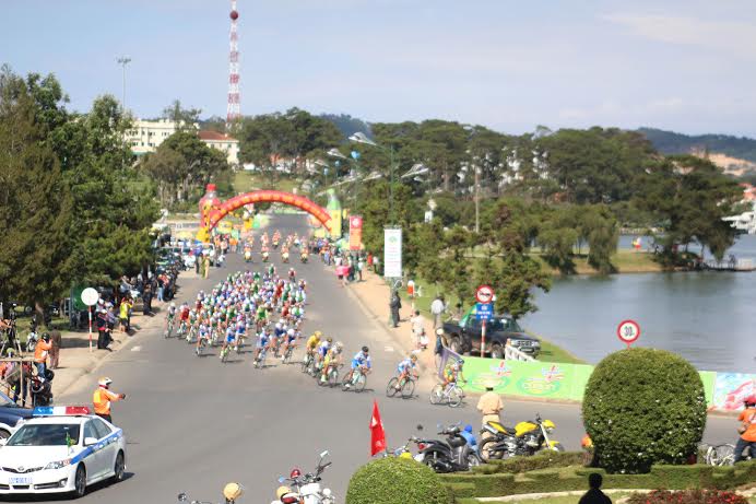 Những h&igrave;nh ảnh của chặng 9