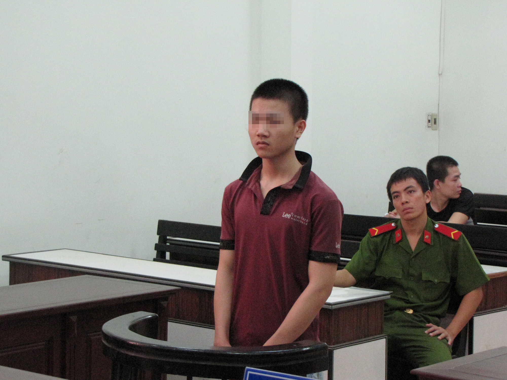 Đâm chết người, học sinh khá giỏi được giảm án