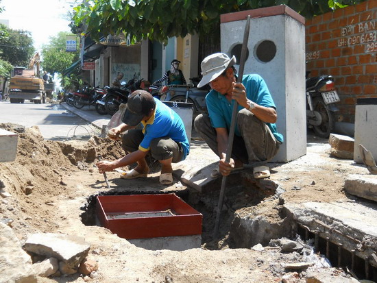 Ngạt khí độc hố ga, hai anh em ruột chết thảm