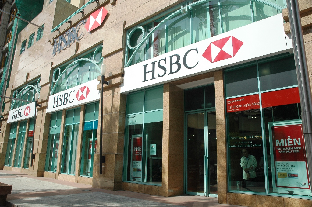 HSBC, Standard Chartered bác bỏ thông tin đóng cửa tại Việt Nam