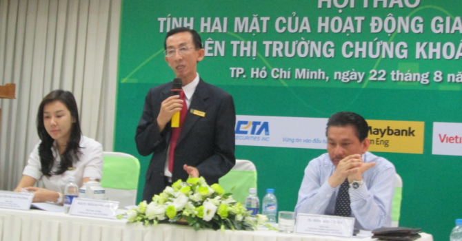 Chuy&ecirc;n gia Trần Ho&agrave;ng Ng&acirc;n cho rằng TTCK cần tạo th&ecirc;m sản phẩm để hấp dẫn d&ograve;ng tiền từ k&ecirc;nh tiết kiệm - Ảnh: H.T