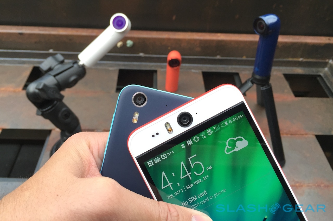 Re c&oacute; thể hoạt động như một m&aacute;y ảnh độc lập hoặc kết nối bằng&nbsp;WiFi Direct với c&aacute;c thiết bị di động th&ocirc;ng qua ứng dụng hỗ trợ đi k&egrave;m từ HTC cho cả nền tảng Android v&agrave; iOS.
