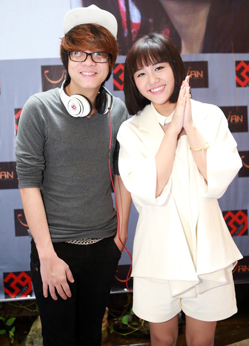 Văn Mai Hương và bạn thân - “hotboy The Voice” Bùi Anh Tuấn