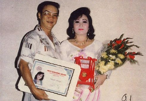 Nghệ sĩ - soạn giả Hương Sắc qua đời