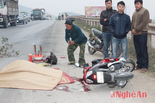 Tử nạn trên đường, không rõ nguyên nhân