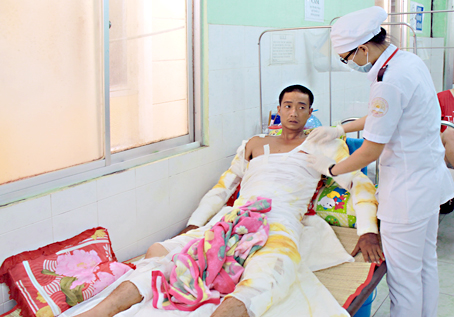 Cháy phòng trực, một đội viên dân phòng bỏng nặng