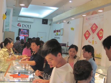 Giá vàng đạt đỉnh