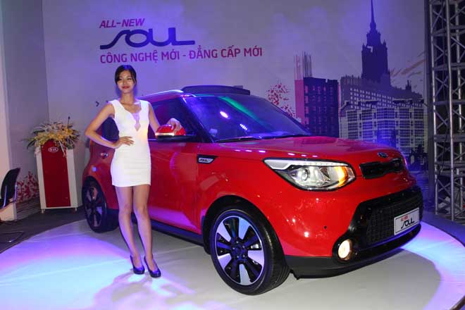 Kia công bố giá hai mẫu xe mới