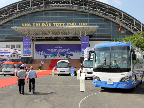 Đại gia &ocirc; t&ocirc; Trường Hải vừa giới thiệu một loạt xe bus cao cấp v&agrave;o cuối tuần qua.