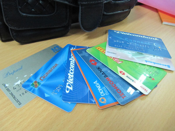 1001 kiểu mất trộm tiền trên thẻ ATM