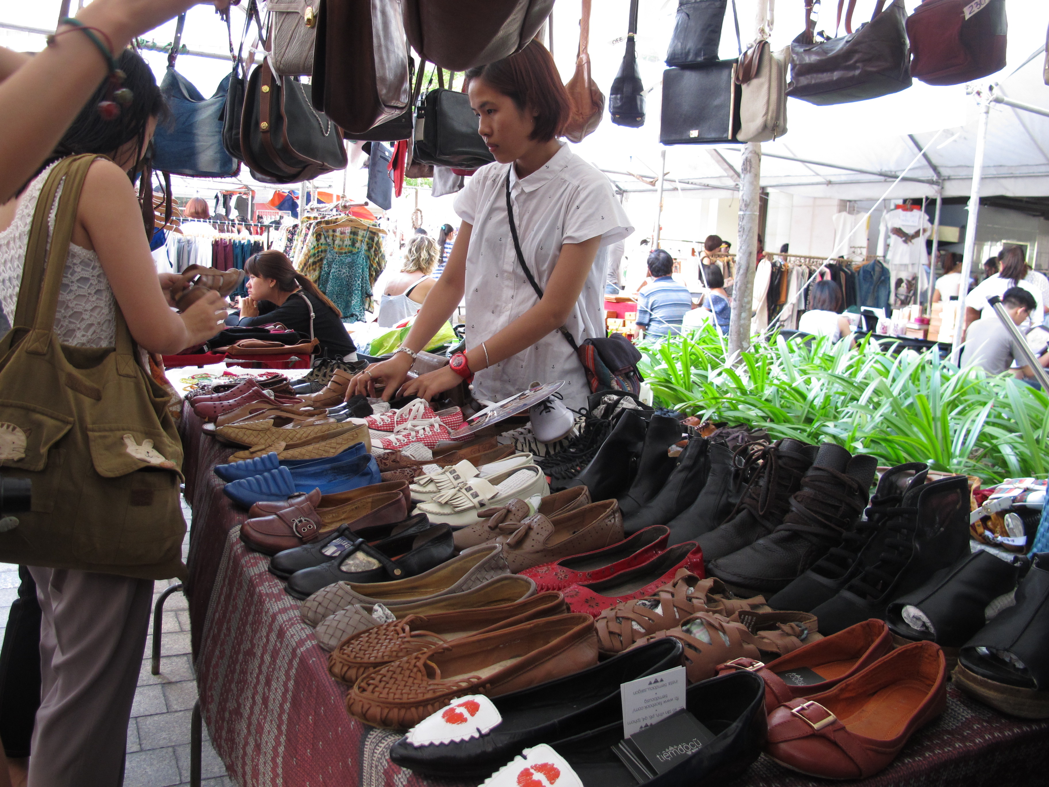 Một g&oacute;c chợ trời S&agrave;i G&ograve;n Flea Market ở quận 7, TP HCM
