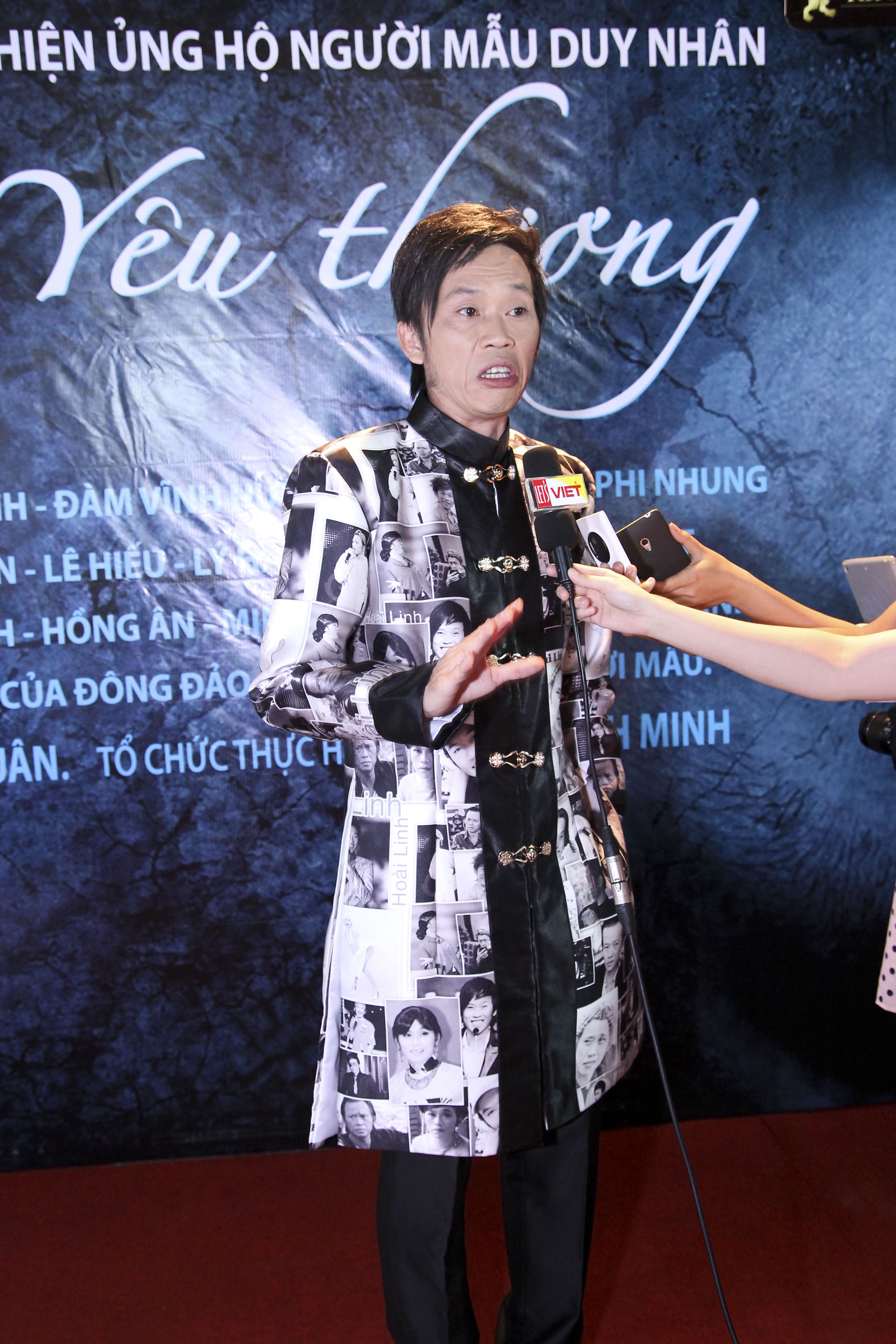 Ho&agrave;i Linh chia sẻ với truyền th&ocirc;ng