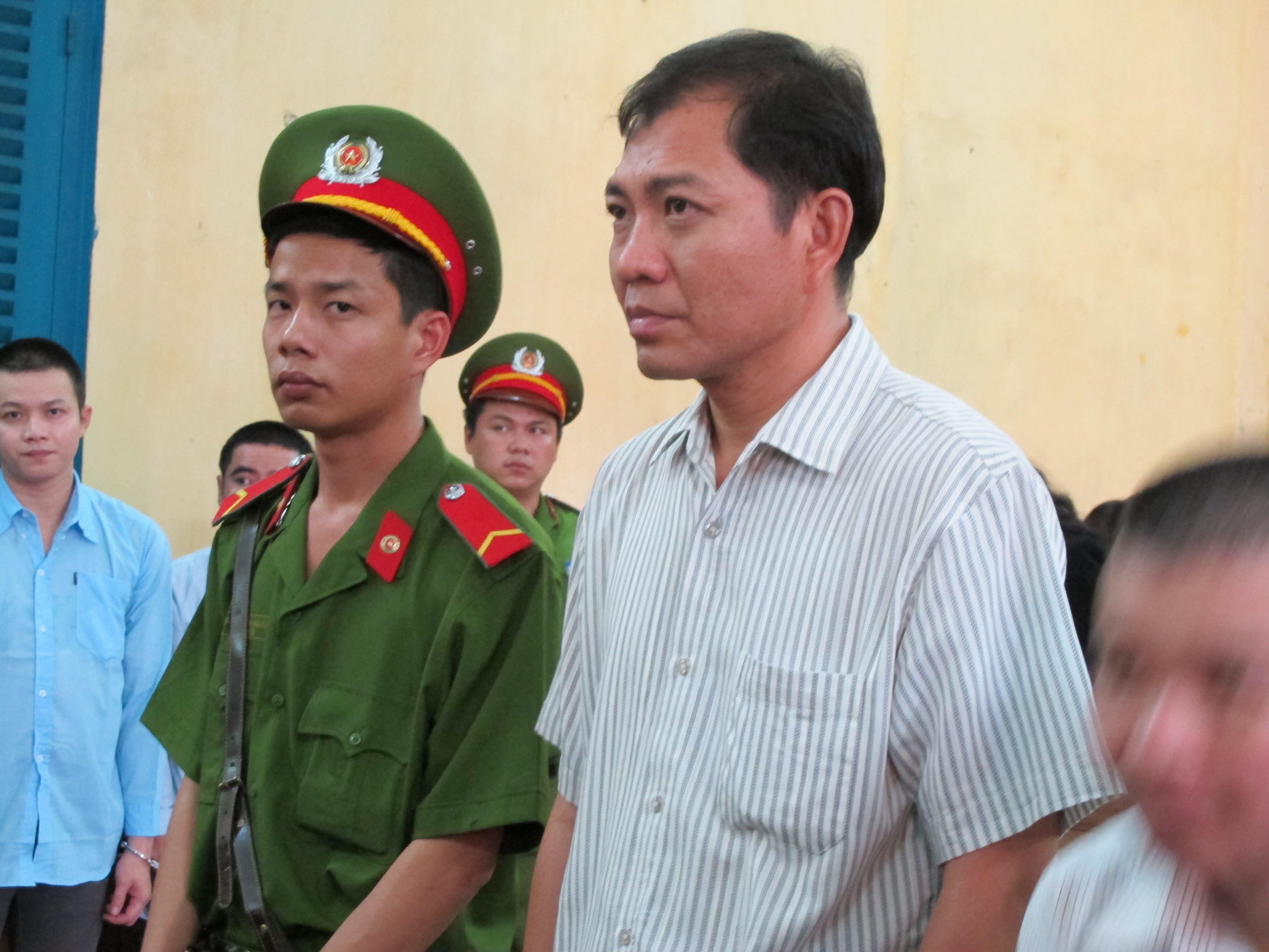 Mười năm tù cho cựu chánh thanh tra nhận hối lộ