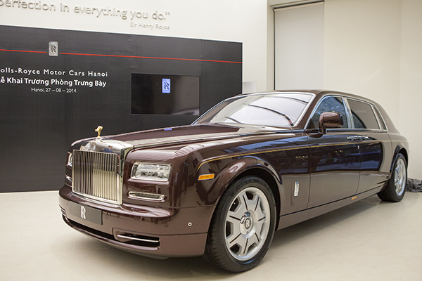 Rolls-Royce Phantom Oriental Sun l&agrave; chiếc xe độc nhất v&ocirc; nhị tr&ecirc;n thế giới.