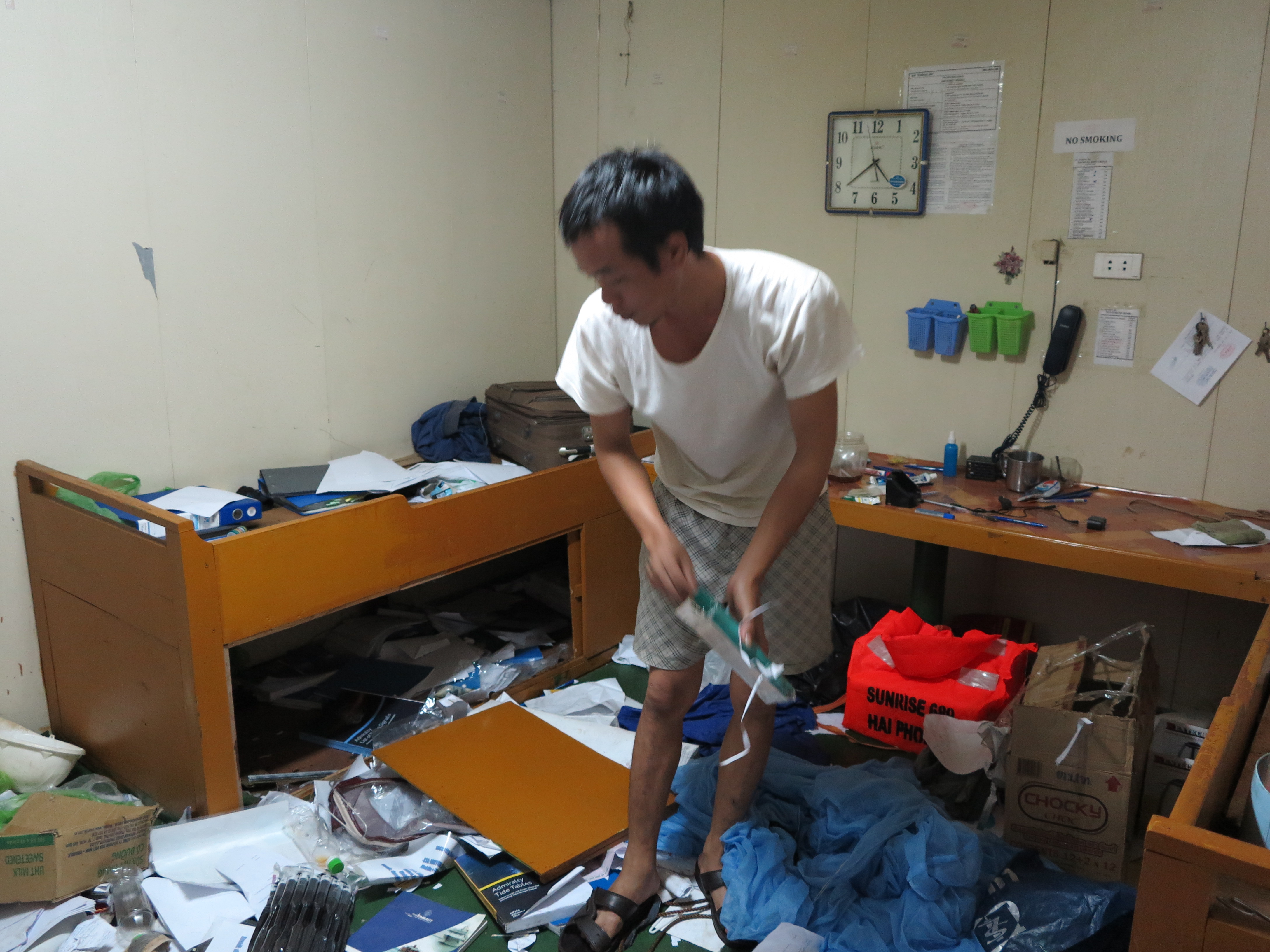 Tan hoang tàu Sunrise 689 bị cướp biển tấn công