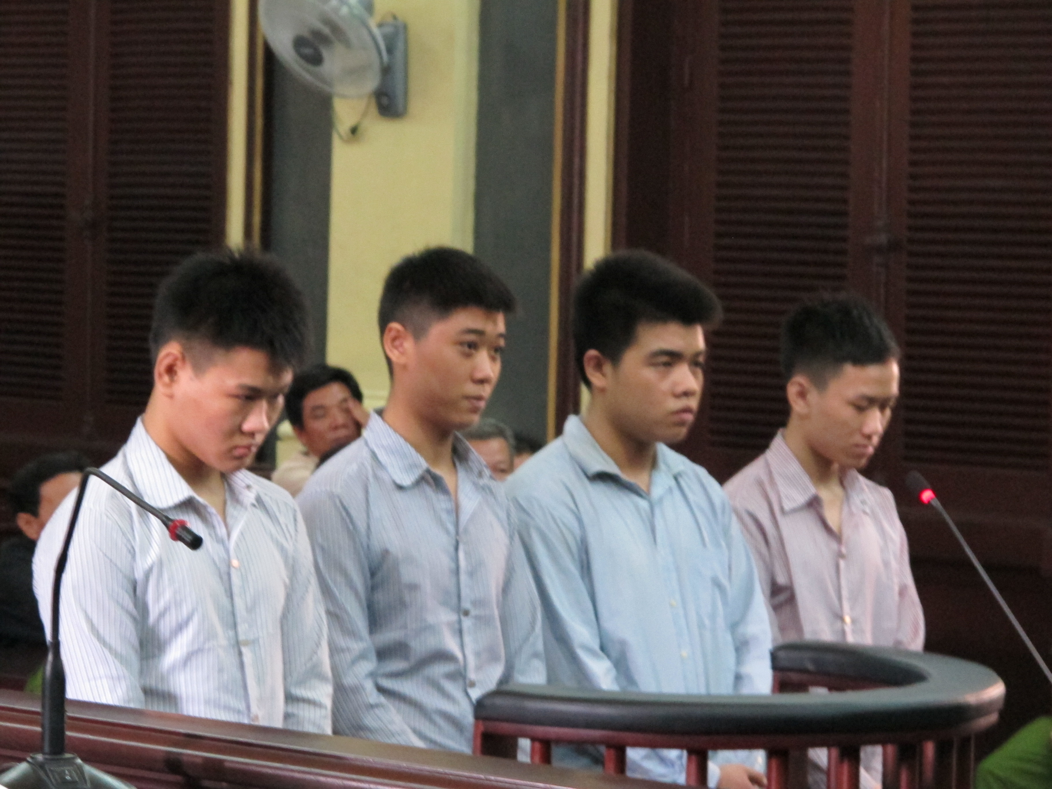 Băng cướp làm NSƯT Hồng Vân chấn thương lãnh án