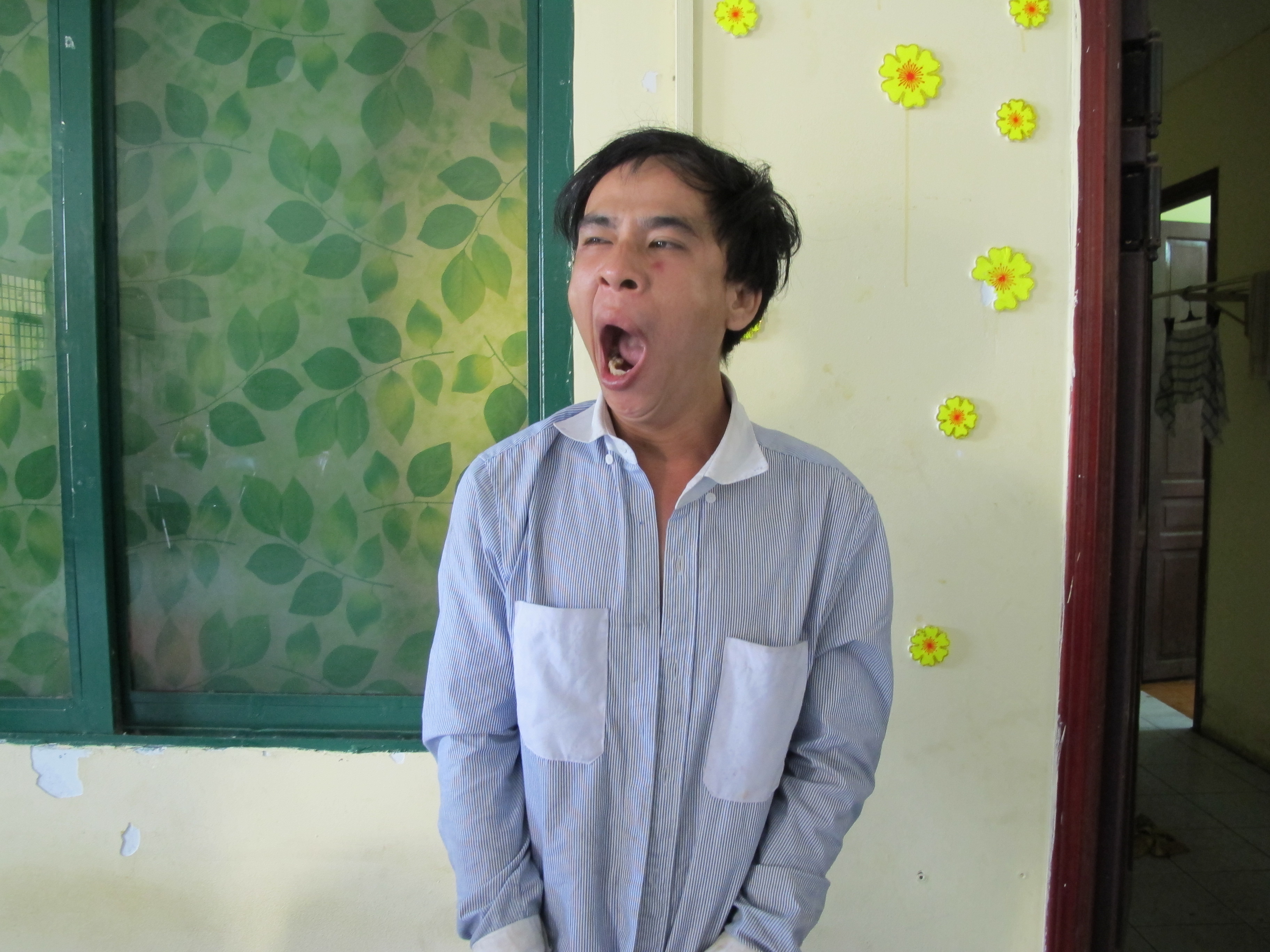 Ng&ocirc; Đ&igrave;nh Ưng đang l&ecirc;n cơn nghiện tại c&ocirc;ng an