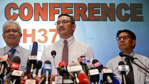 Tìm kiếm máy bay Malaysia trên diện tích bằng nước Úc