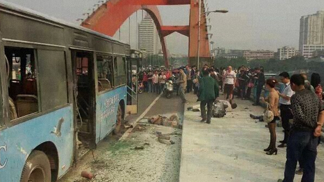 sichuan_bus2.jpg