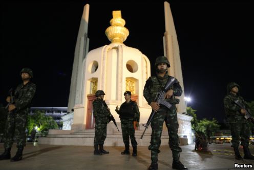 http://gdb.voanews.com/FF949944-0D1D-486C-8042-8698D009CA7D_mw640_mh331_s.jpg