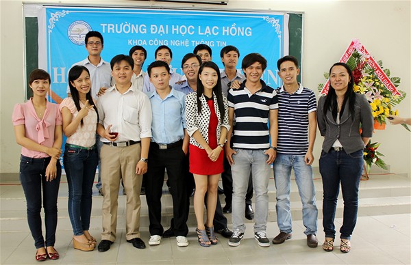 Họp để chuyển sinh viên?